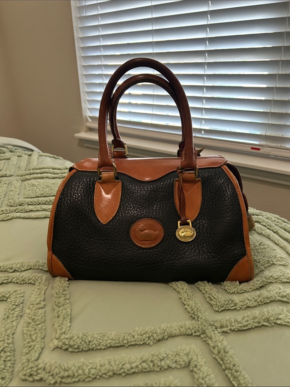 Dooney &Bourke Black and Tan Leather Doctor Satchel Handbag w/ lock and key